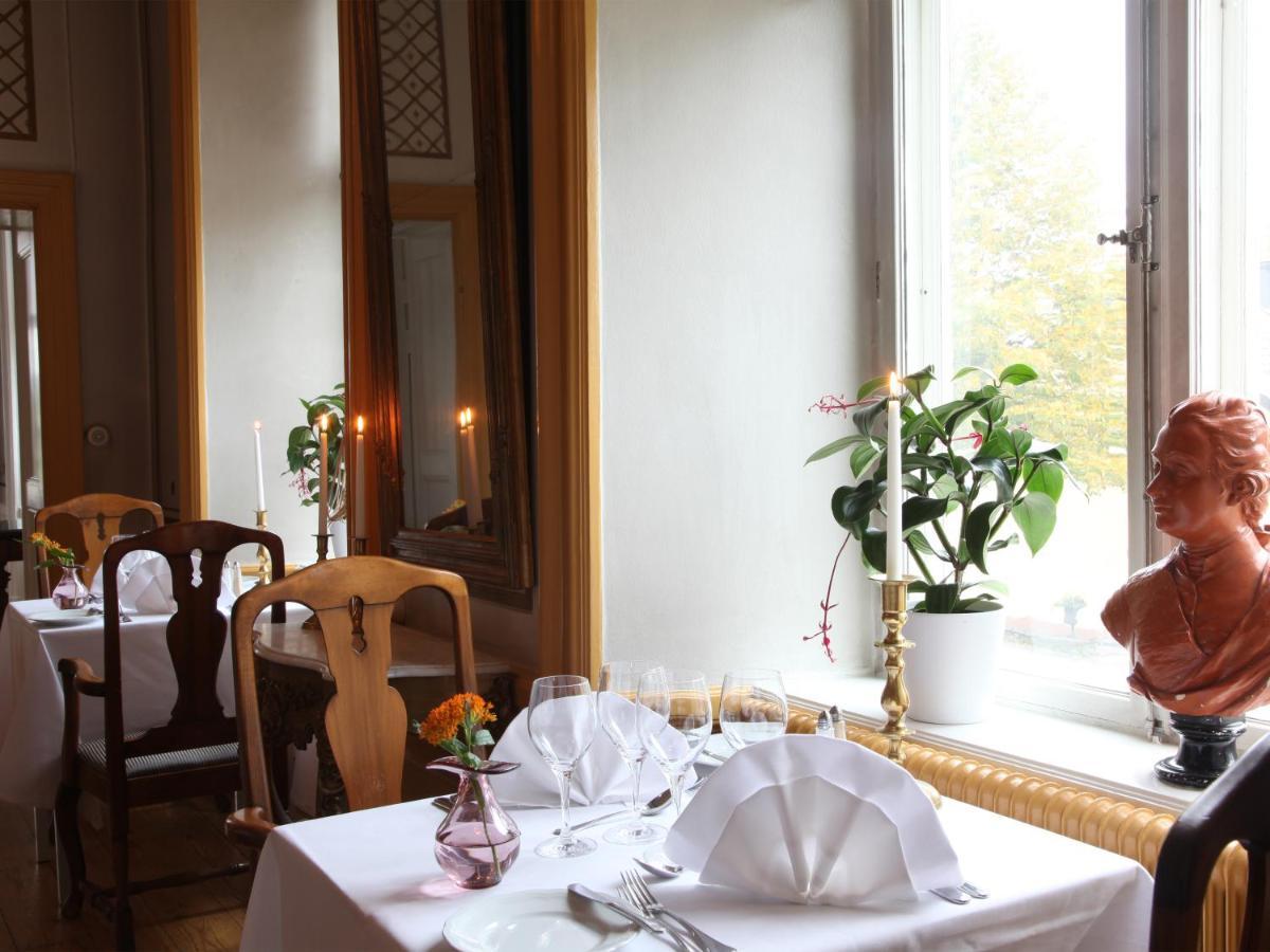 Södertuna Slott Gnesta Esterno foto