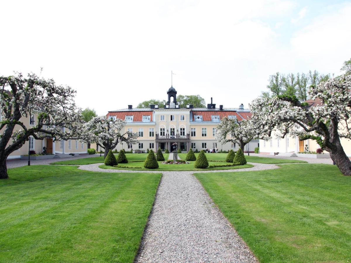 Södertuna Slott Gnesta Esterno foto