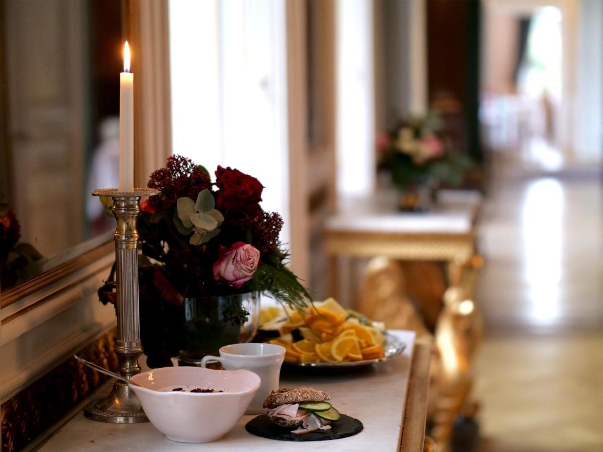 Södertuna Slott Gnesta Esterno foto