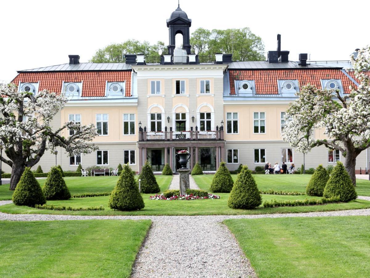 Södertuna Slott Gnesta Esterno foto