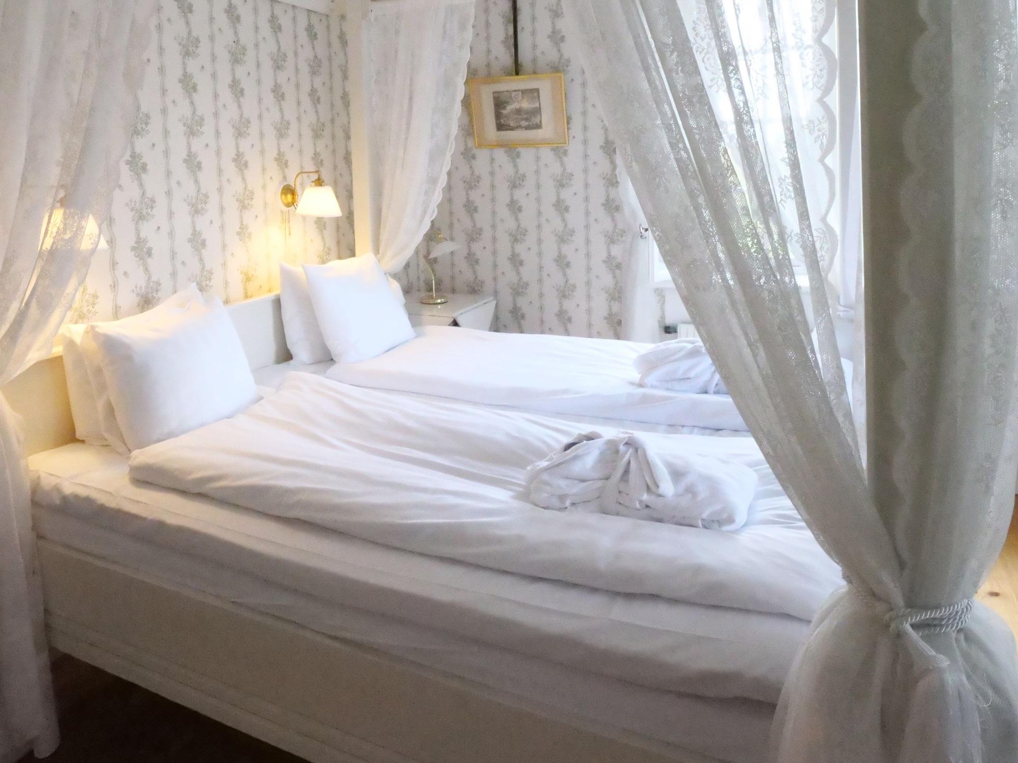 Södertuna Slott Gnesta Esterno foto